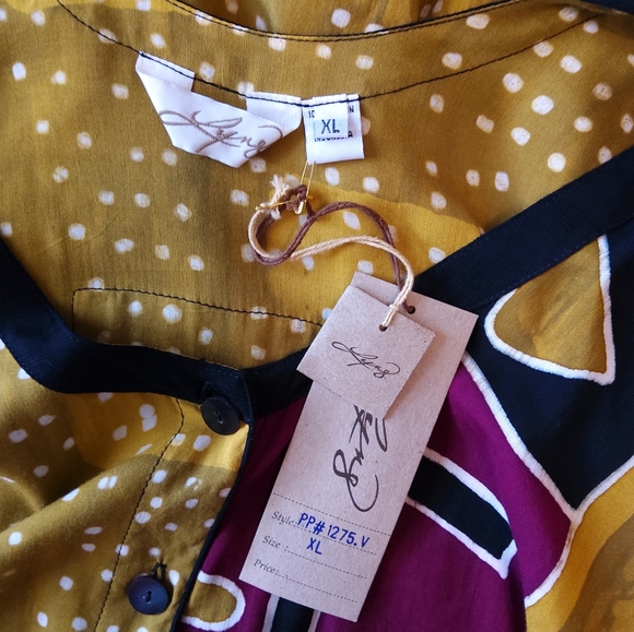 Lyng Stylish Multicolor Button Front Women's Top - Picture 9 of 9